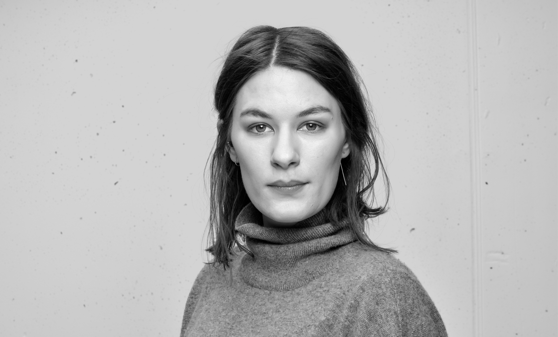 Portrettfoto av Helga Guren.