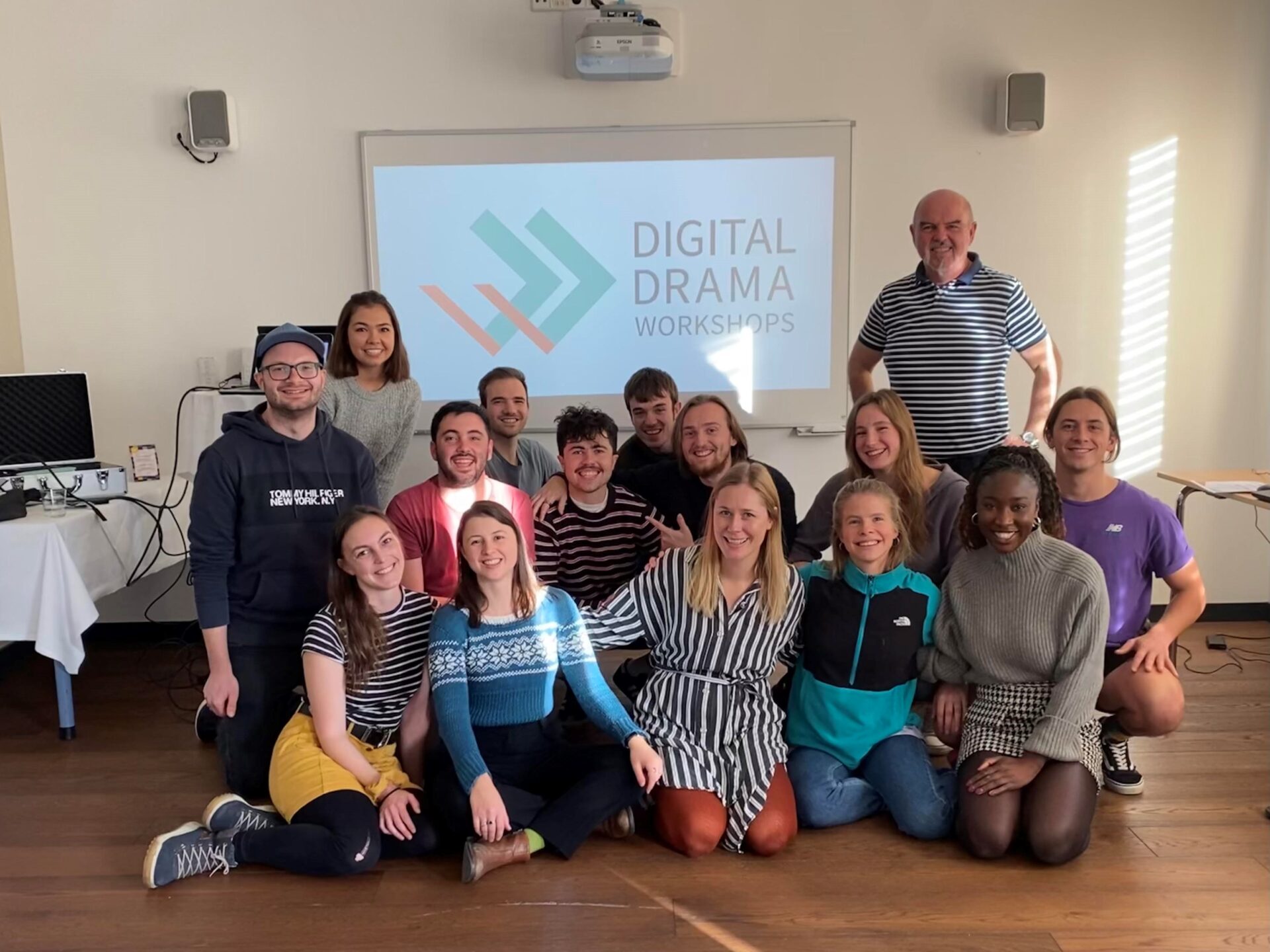 Gregor Ruttner-Vicht, Franziska Sauer, Tobias Vees (second row) und Fabienne Mühlbacher (first row) from BeyondBühne together with guests from Ireland, Norway and Spain.
