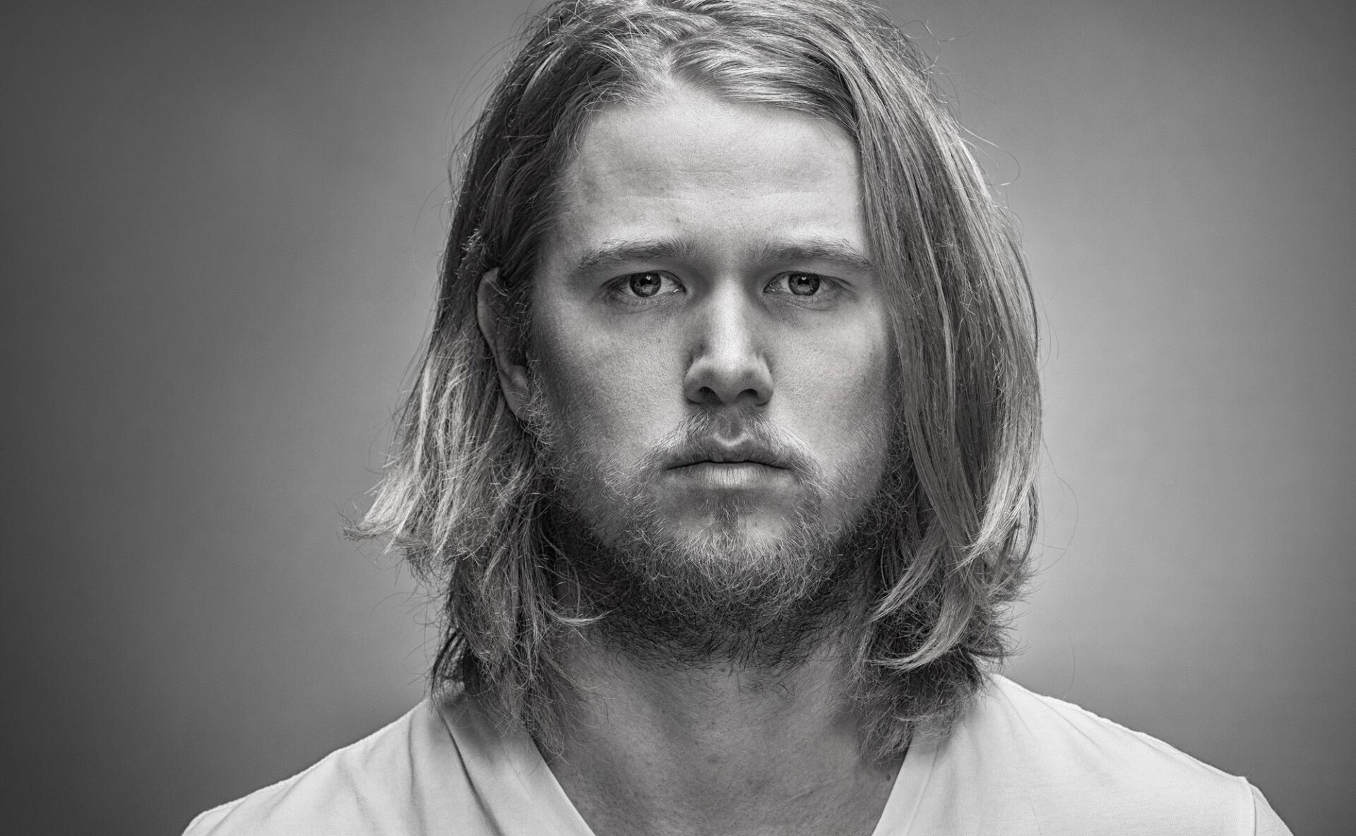 Portrettfoto av Ole Christoffer Ertvaag