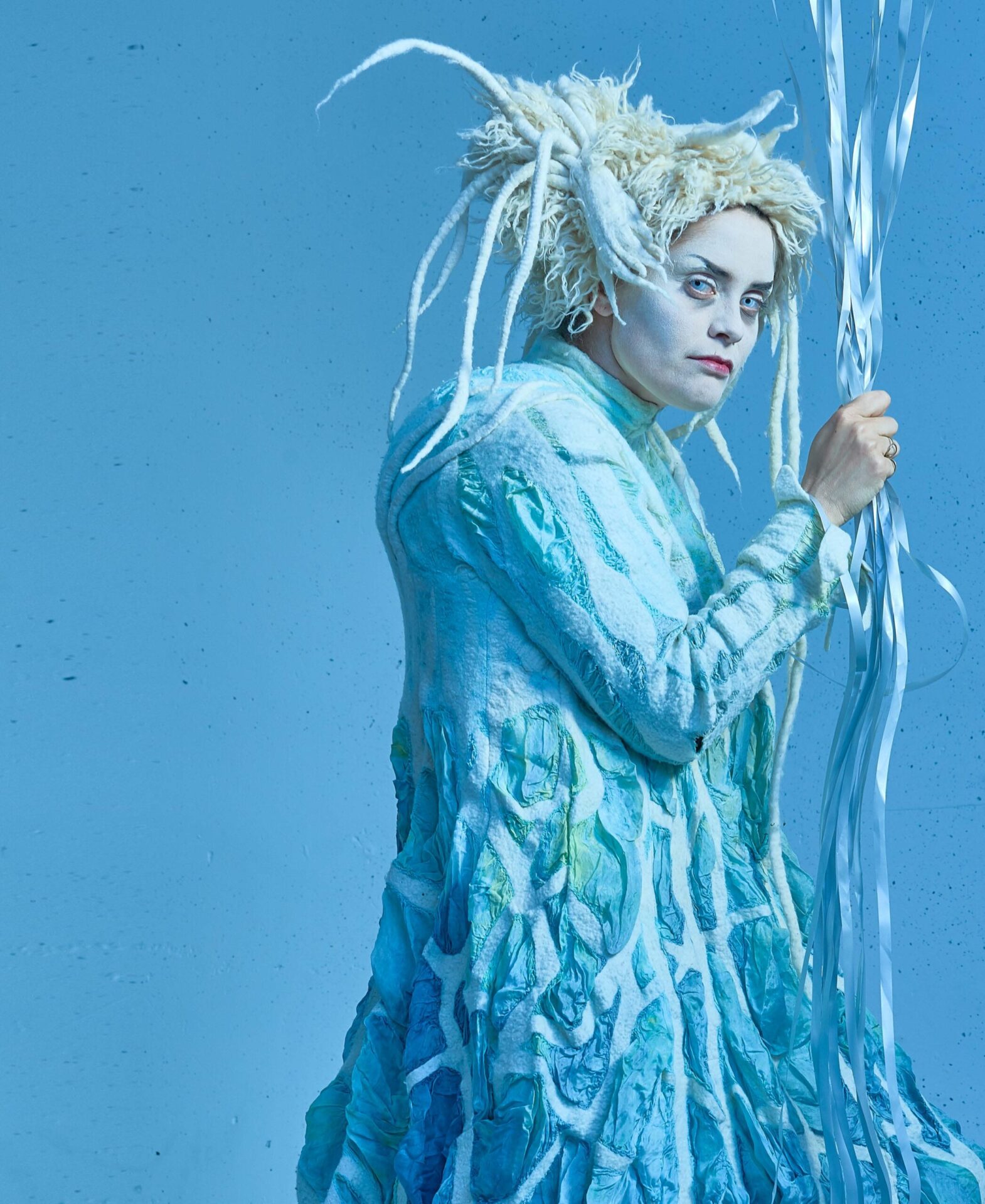 Mareike Wang som heksa i Det tusende hjerte