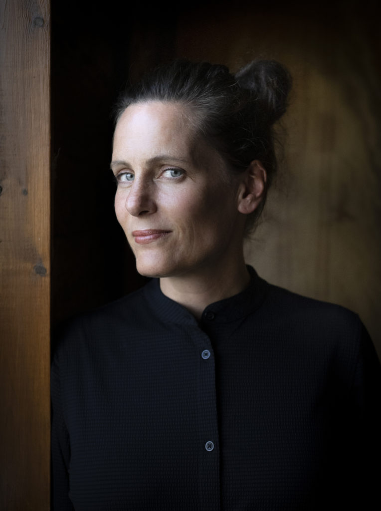 Portrettfoto av Monica Isakstuen